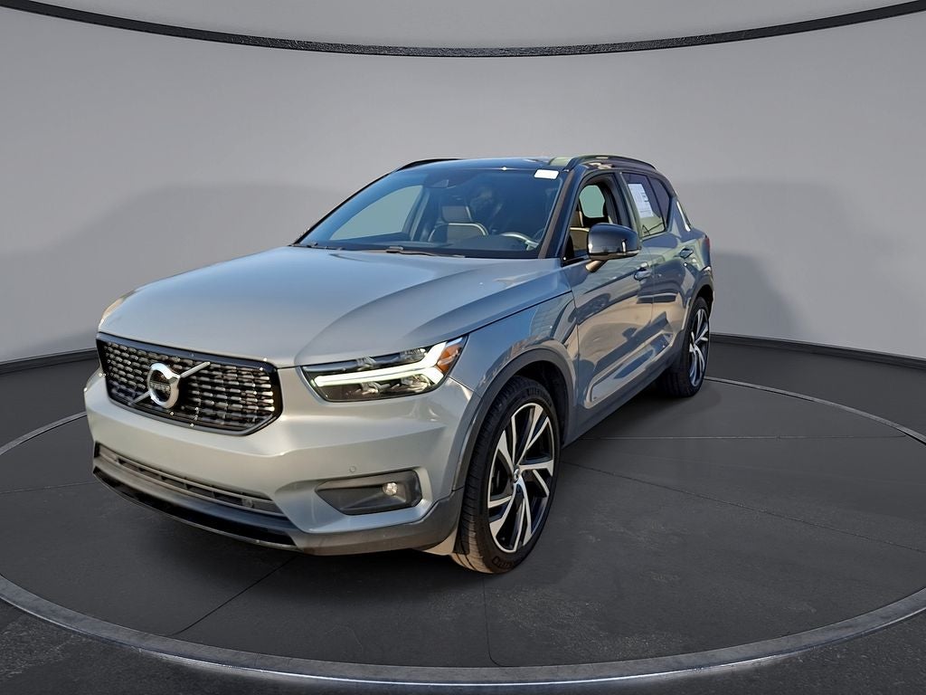 2020 Volvo XC40 R-Design