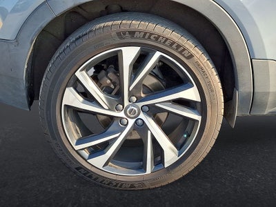 2020 Volvo XC40 R-Design