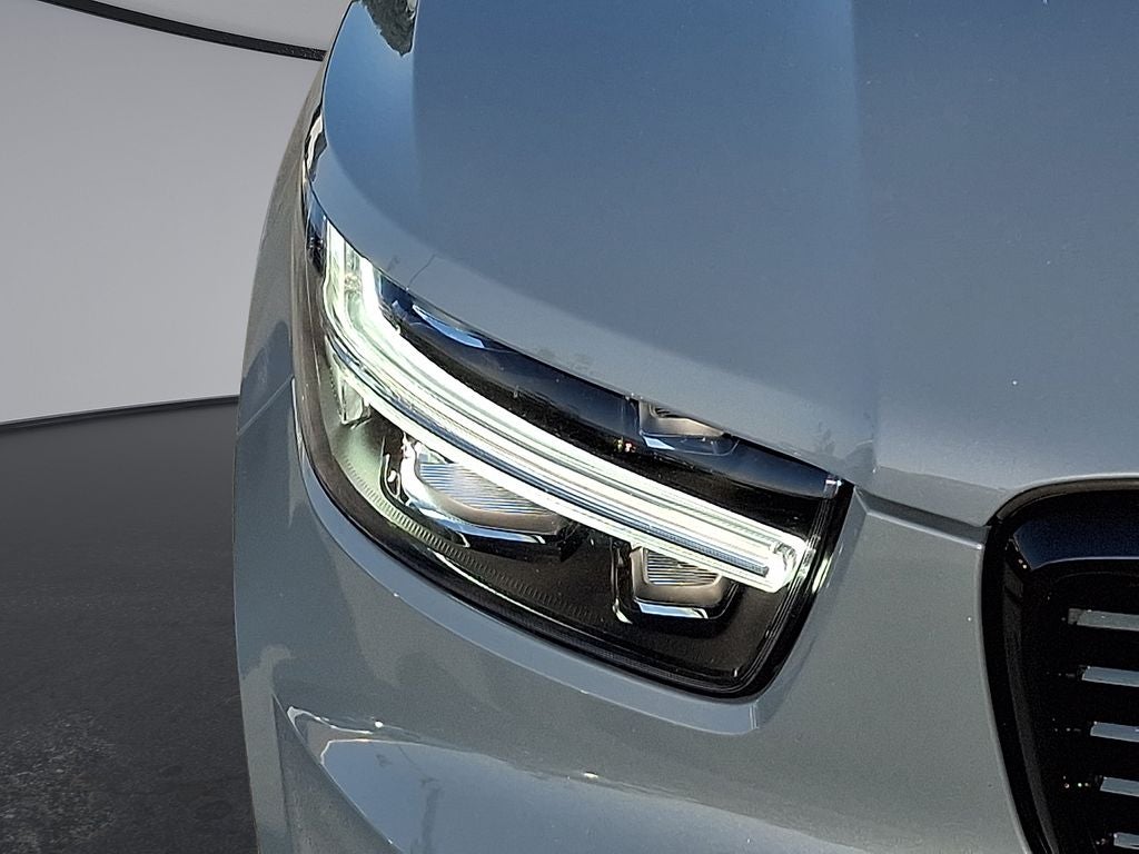 2020 Volvo XC40 R-Design