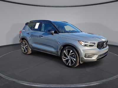 2020 Volvo XC40 R-Design