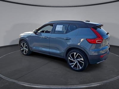 2020 Volvo XC40 R-Design
