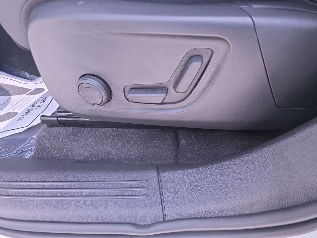 2023 Volvo C40 Recharge Pure Electric Ultimate