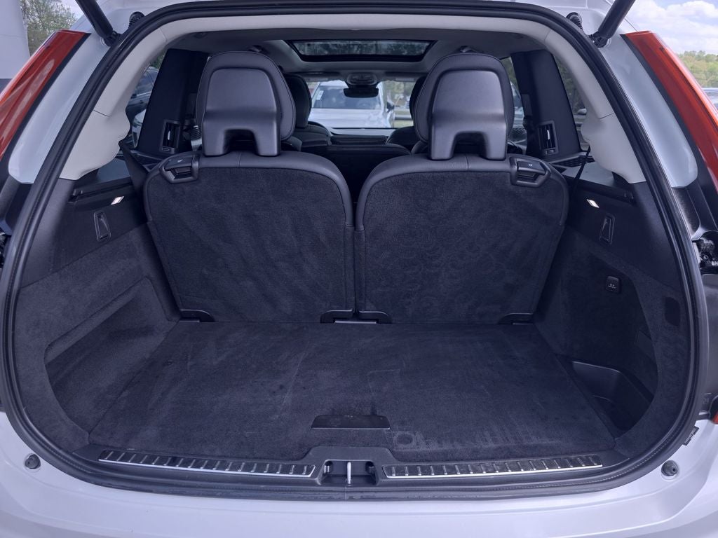 2023 Volvo XC90 Recharge Plug-In Hybrid T8 Plus Dark Theme 7 Passenger