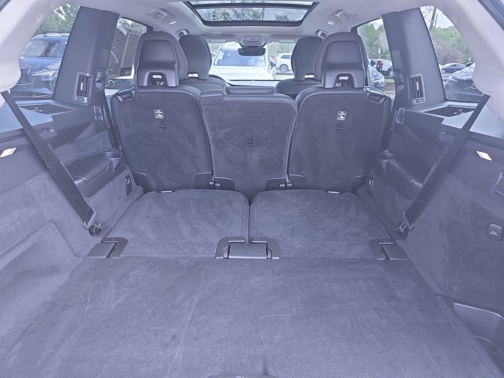 2023 Volvo XC90 Recharge Plug-In Hybrid T8 Plus Dark Theme 7 Passenger