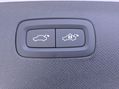 2023 Volvo XC90 Recharge Plug-In Hybrid T8 Plus Dark Theme 7 Passenger