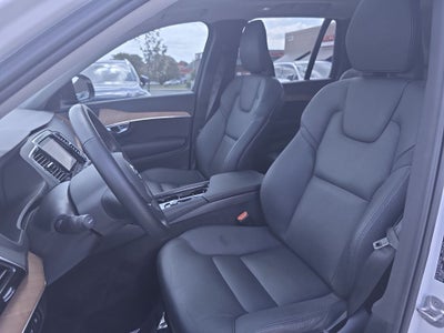 2023 Volvo XC90 Recharge Plug-In Hybrid T8 Plus Dark Theme 7 Passenger