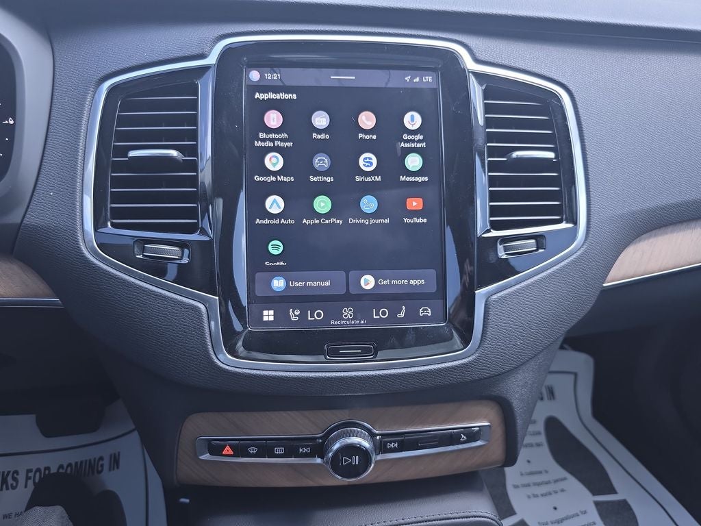 2023 Volvo XC90 Recharge Plug-In Hybrid T8 Plus Dark Theme 7 Passenger