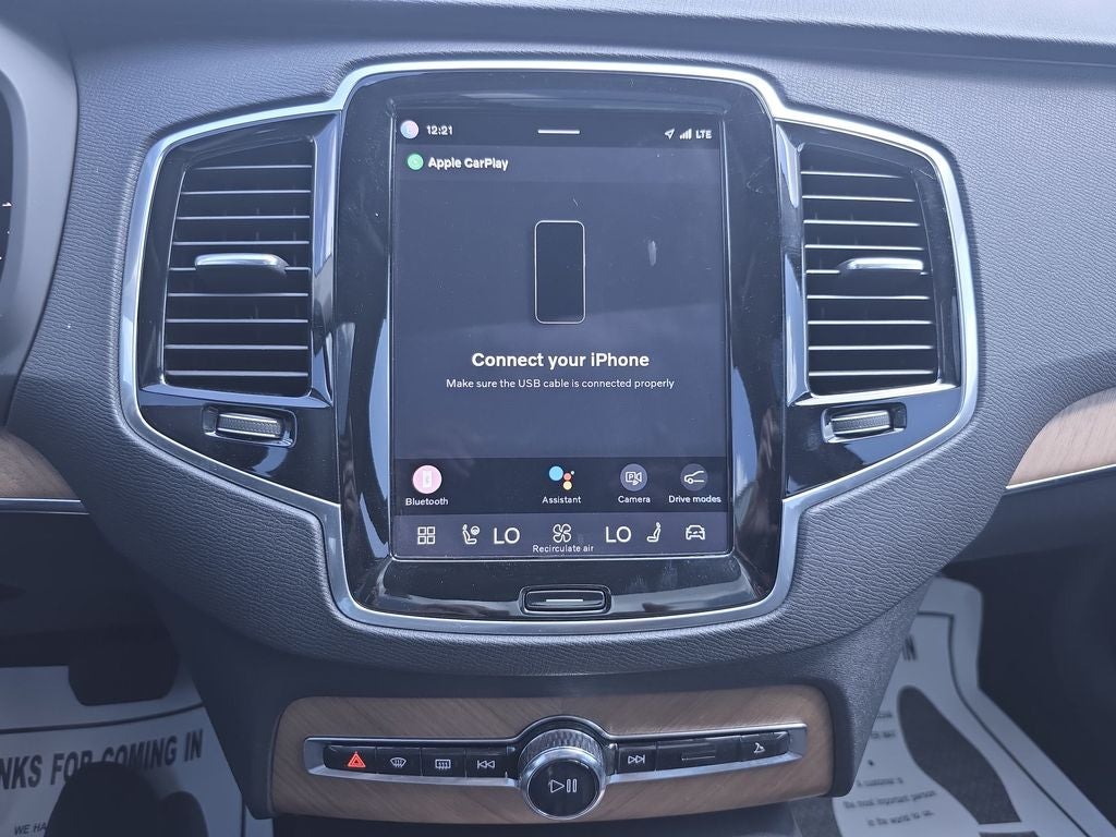 2023 Volvo XC90 Recharge Plug-In Hybrid T8 Plus Dark Theme 7 Passenger