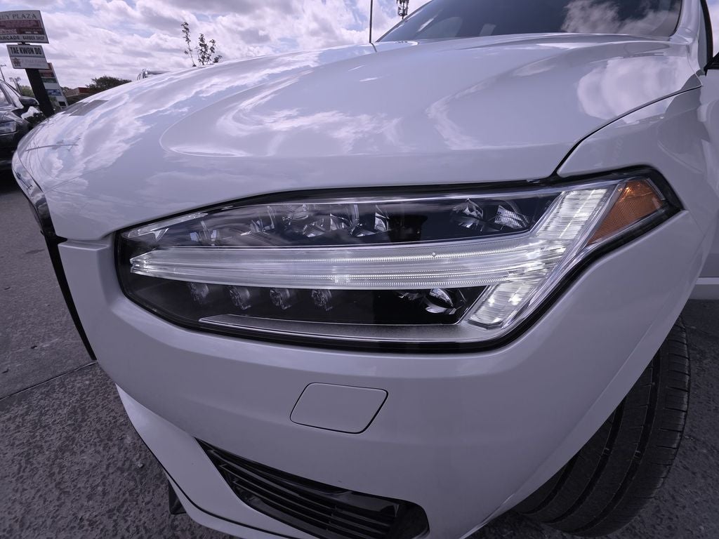 2023 Volvo XC90 Recharge Plug-In Hybrid T8 Plus Dark Theme 7 Passenger