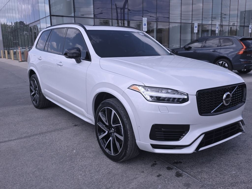 2023 Volvo XC90 Recharge Plug-In Hybrid T8 Plus Dark Theme 7 Passenger