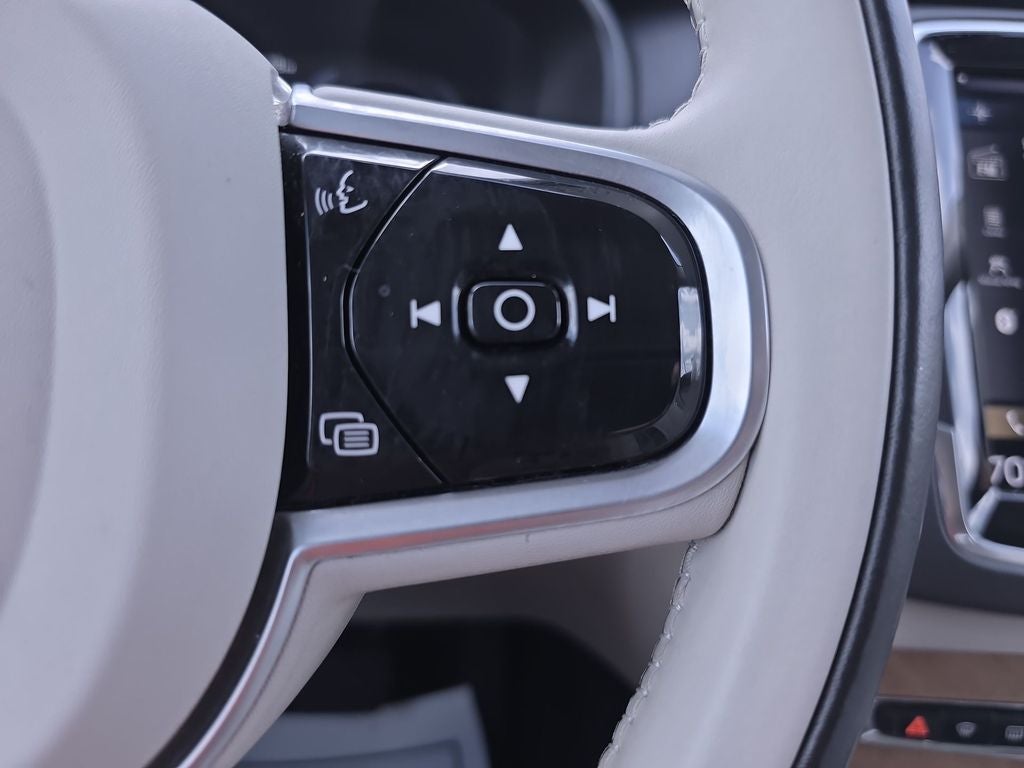 2022 Volvo XC90 Recharge Plug-In Hybrid T8 Inscription Expression Extended Range 7P