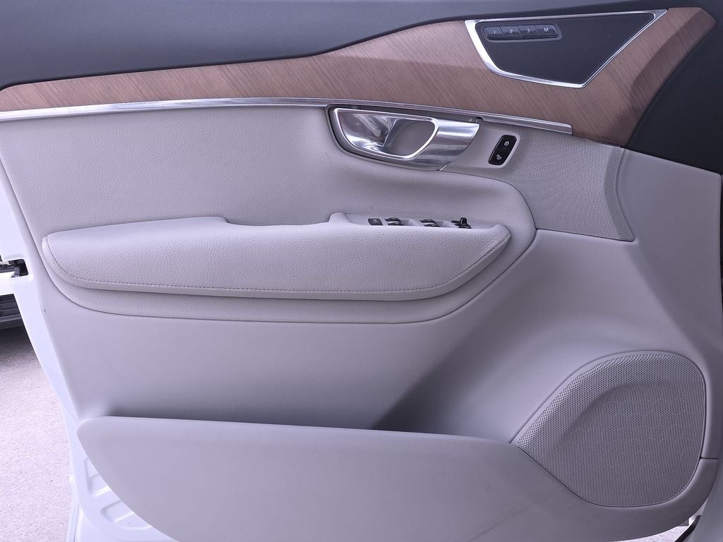 2022 Volvo XC90 Recharge Plug-In Hybrid T8 Inscription Expression Extended Range 7P