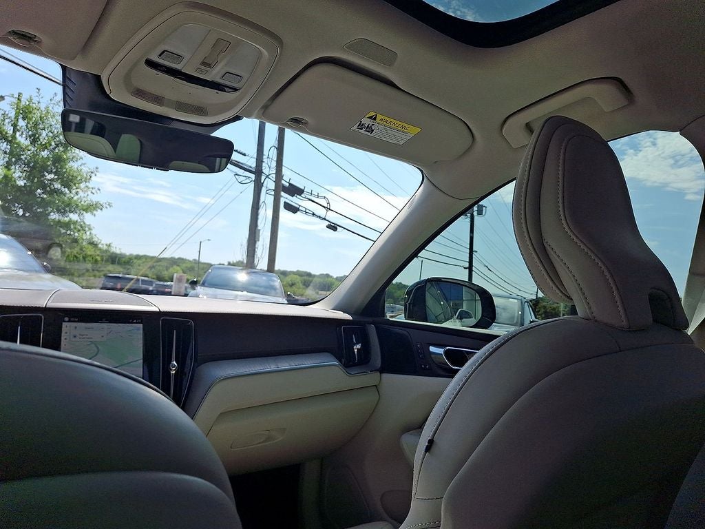 2023 Volvo XC60 Recharge Plug-In Hybrid Ultimate