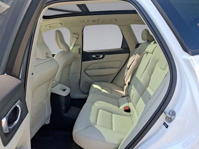 2023 Volvo XC60 Recharge Plug-In Hybrid Ultimate
