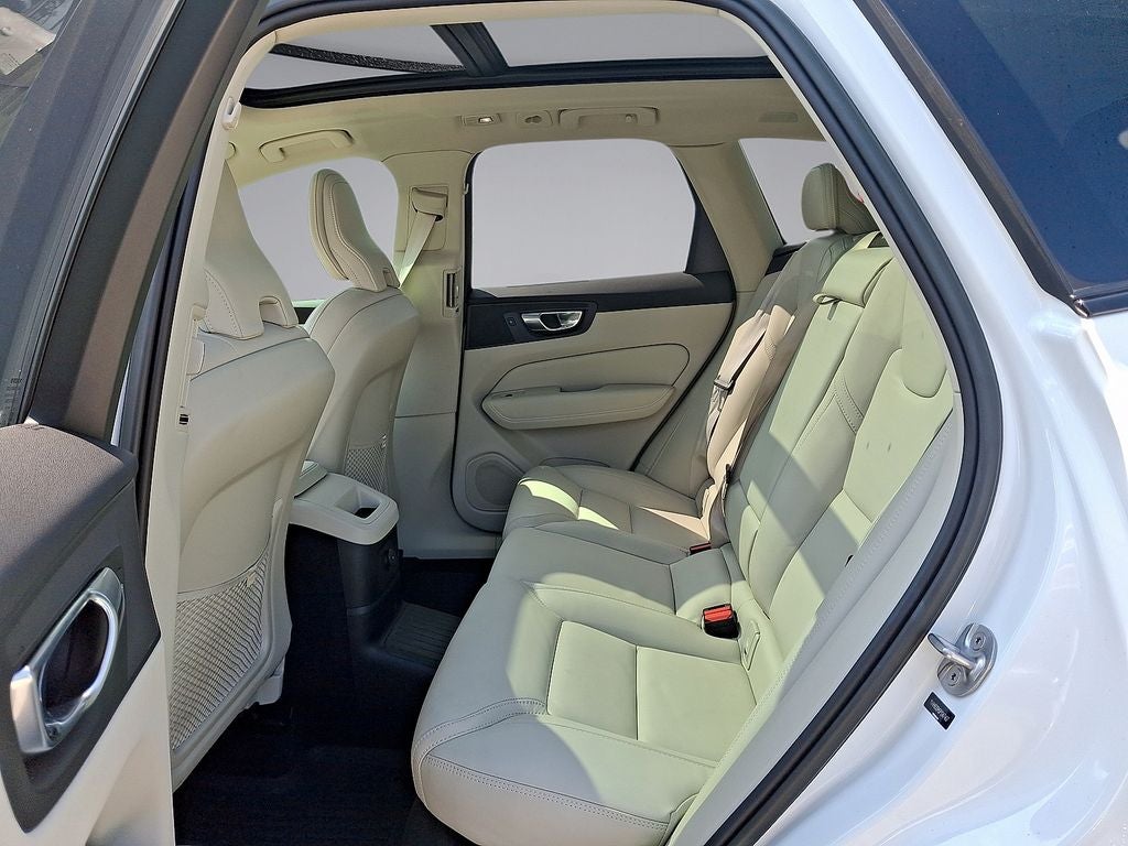 2023 Volvo XC60 Recharge Plug-In Hybrid Ultimate