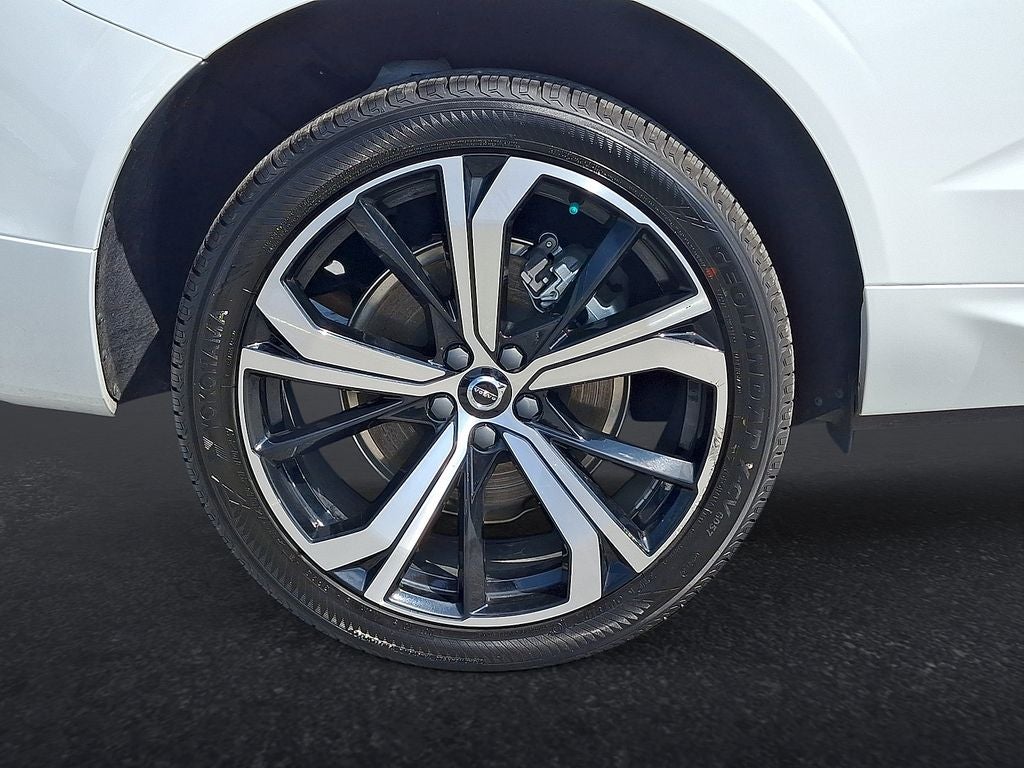 2023 Volvo XC60 Recharge Plug-In Hybrid Ultimate