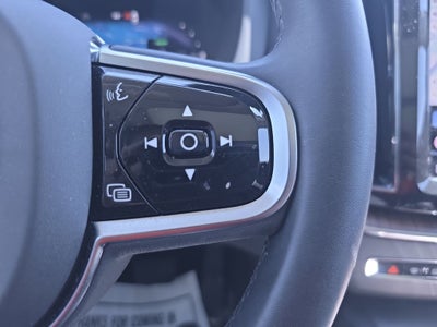 2023 Volvo XC60 Recharge Plug-In Hybrid T8 Plus Dark Theme