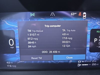 2023 Volvo XC60 Recharge Plug-In Hybrid T8 Plus Dark Theme