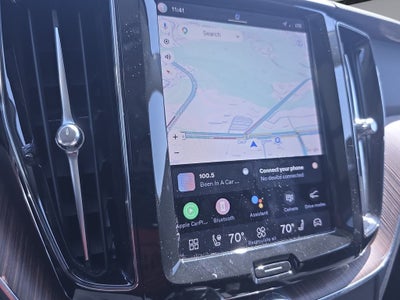 2023 Volvo XC60 Recharge Plug-In Hybrid T8 Plus Dark Theme