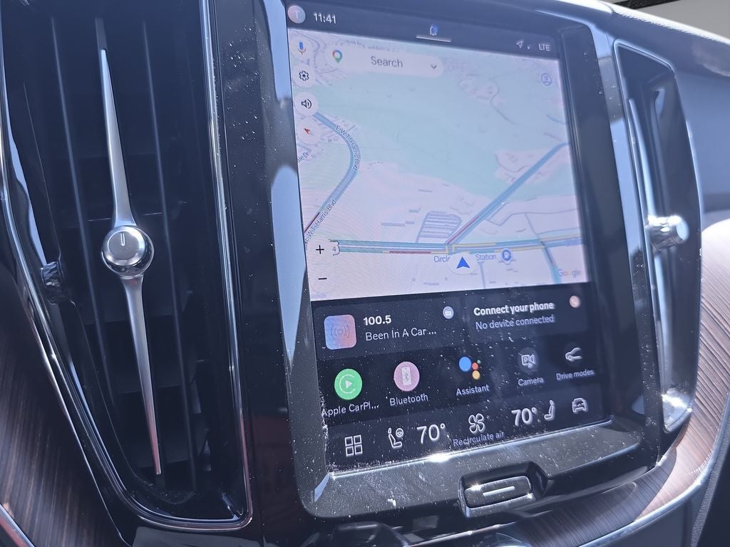 2023 Volvo XC60 Recharge Plug-In Hybrid T8 Plus Dark Theme