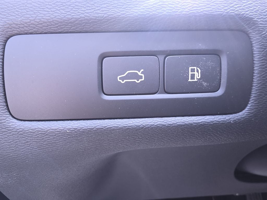 2023 Volvo XC60 Recharge Plug-In Hybrid T8 Plus Dark Theme