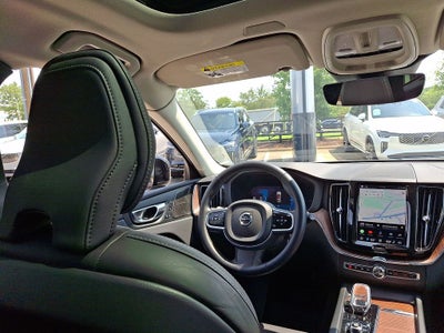 2023 Volvo XC60 Recharge Plug-In Hybrid Ultimate