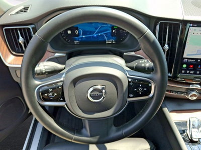 2023 Volvo XC60 Recharge Plug-In Hybrid Ultimate