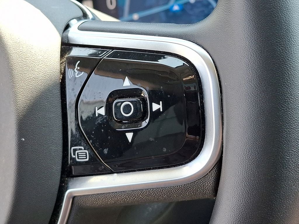 2023 Volvo XC60 Recharge Plug-In Hybrid Ultimate