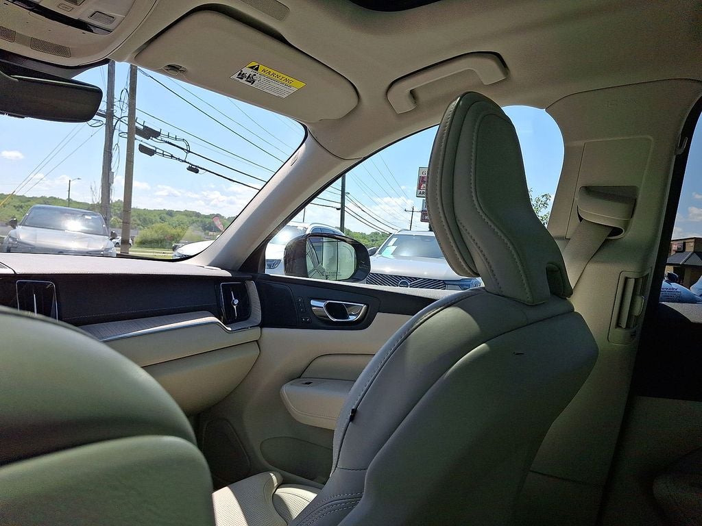 2023 Volvo XC60 Recharge Plug-In Hybrid Ultimate
