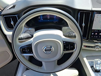 2023 Volvo XC60 Recharge Plug-In Hybrid Ultimate