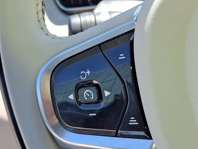 2023 Volvo XC60 Recharge Plug-In Hybrid Ultimate
