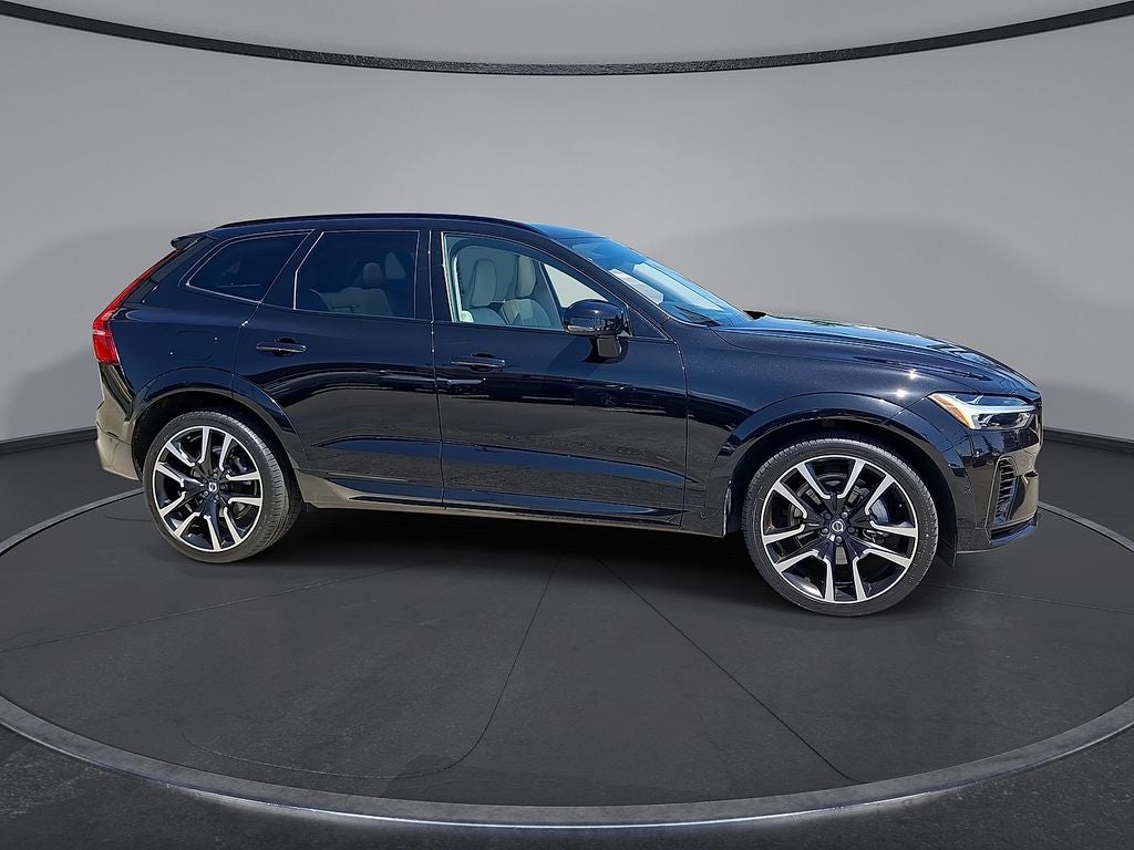 2023 Volvo XC60 Recharge Plug-In Hybrid Ultimate