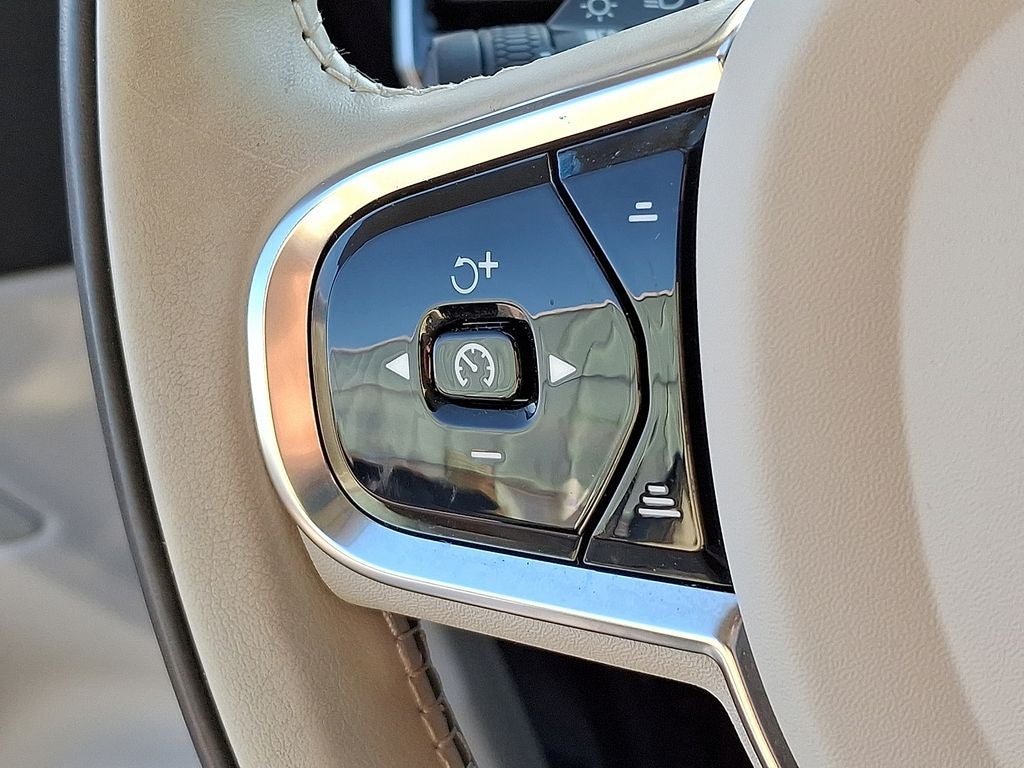 2024 Volvo XC90 Recharge Plug-In Hybrid Ultimate