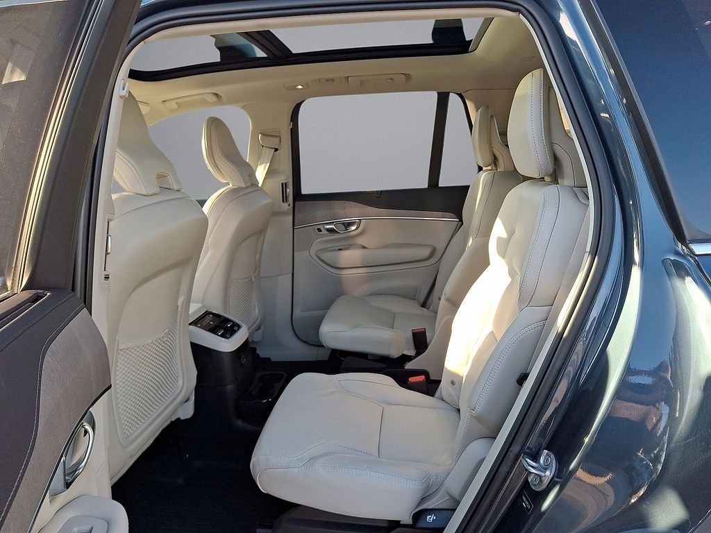 2024 Volvo XC90 Recharge Plug-In Hybrid Ultimate