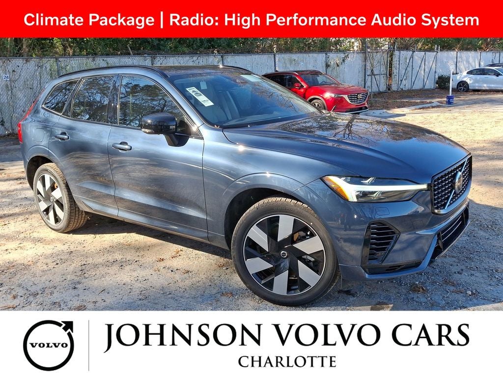 2025 Volvo XC60 Plug-In Hybrid T8 Plus