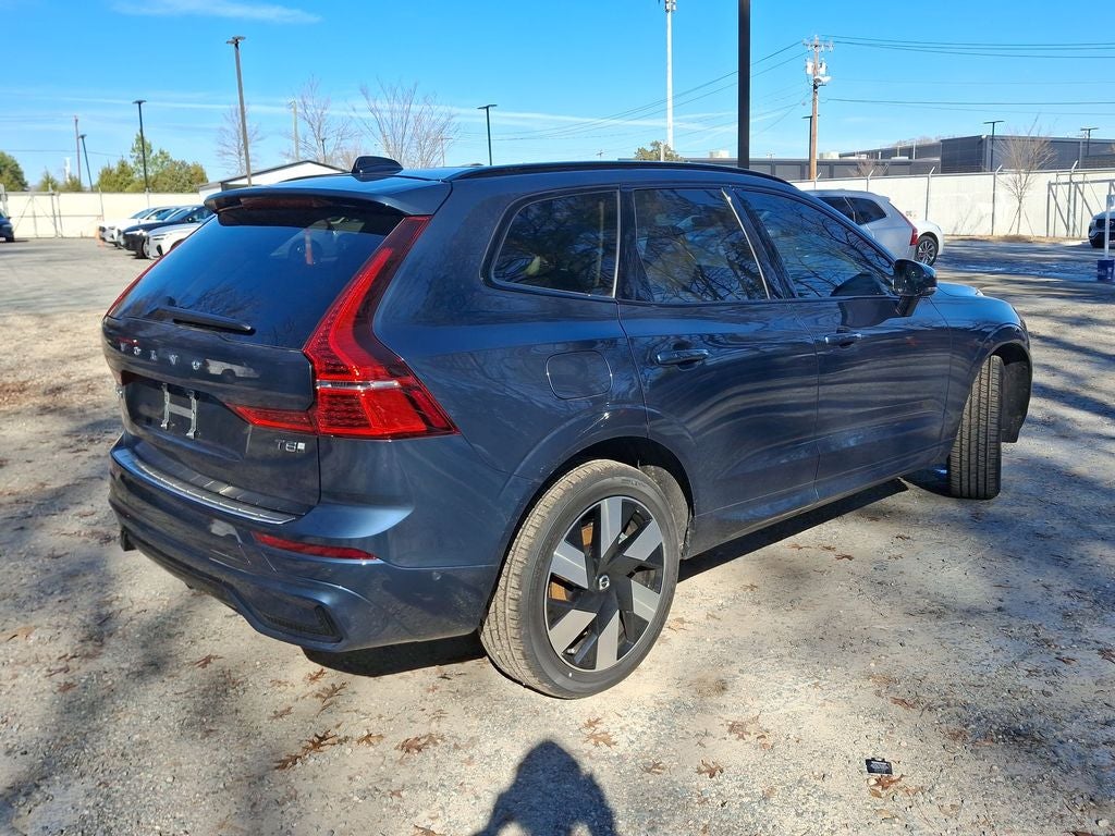 2025 Volvo XC60 Plug-In Hybrid T8 Plus