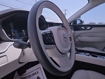 2023 Volvo XC60 B5 Plus Bright Theme