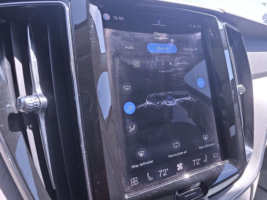 2023 Volvo XC60 B5 Plus Bright Theme