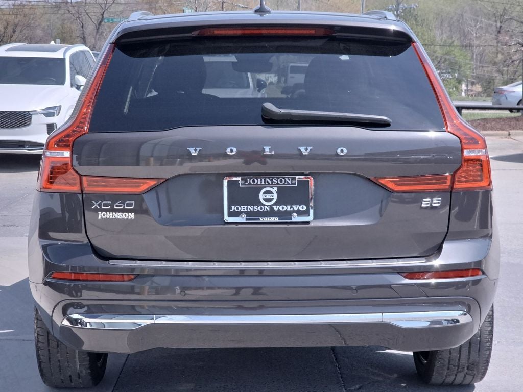 2023 Volvo XC60 B5 Plus Bright Theme