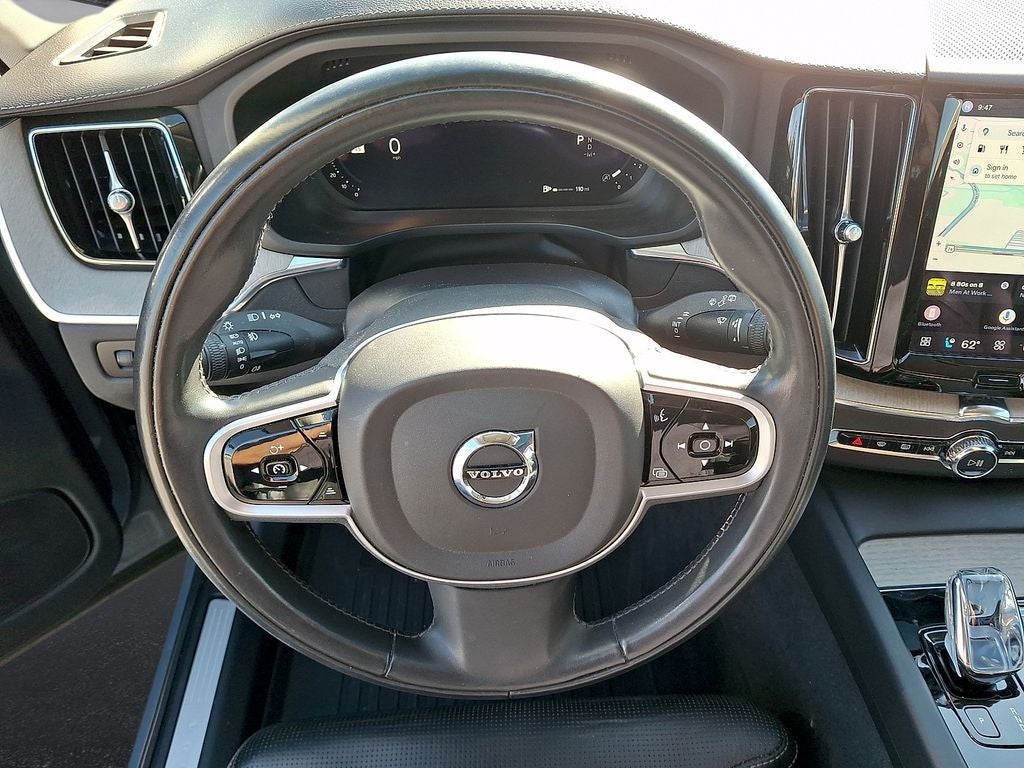 2022 Volvo XC60 B5 Inscription