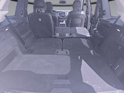 2023 Volvo XC90 B5 Plus