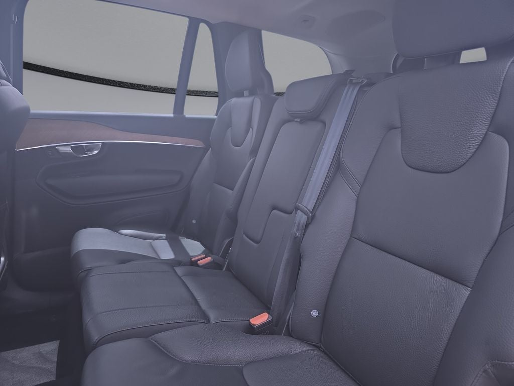 2023 Volvo XC90 B5 Plus
