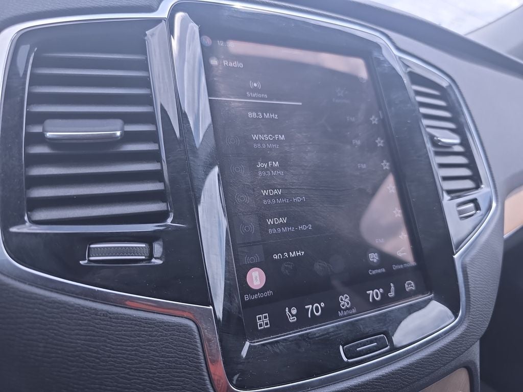 2023 Volvo XC90 B5 Plus
