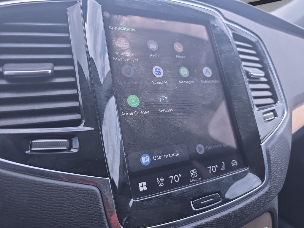2023 Volvo XC90 B5 Plus