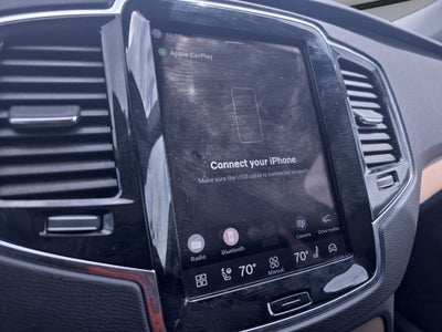 2023 Volvo XC90 B5 Plus
