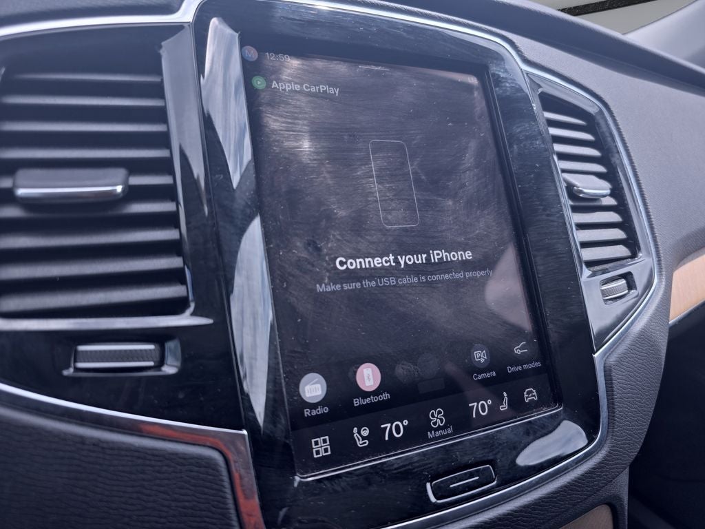 2023 Volvo XC90 B5 Plus