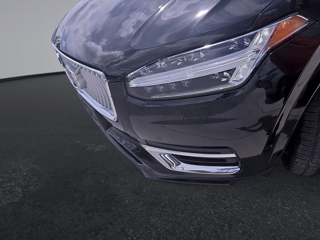 2023 Volvo XC90 B5 Plus
