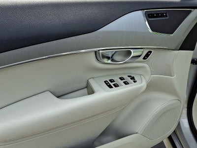 2023 Volvo XC90 B5 Core