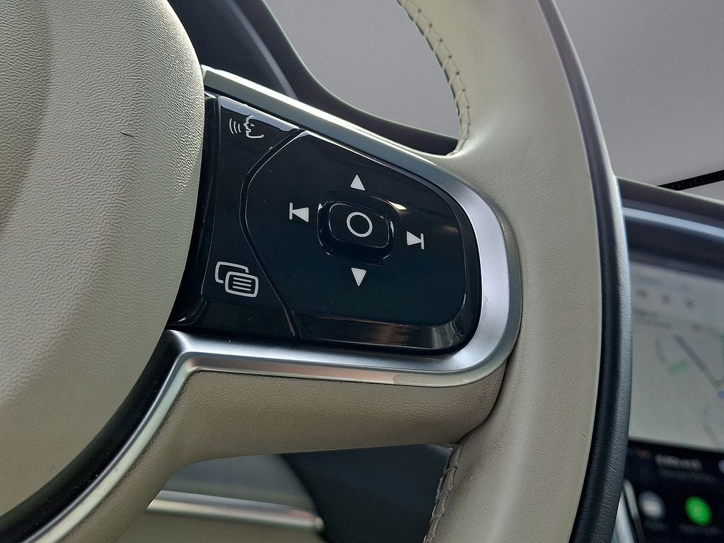 2023 Volvo XC90 B5 Core