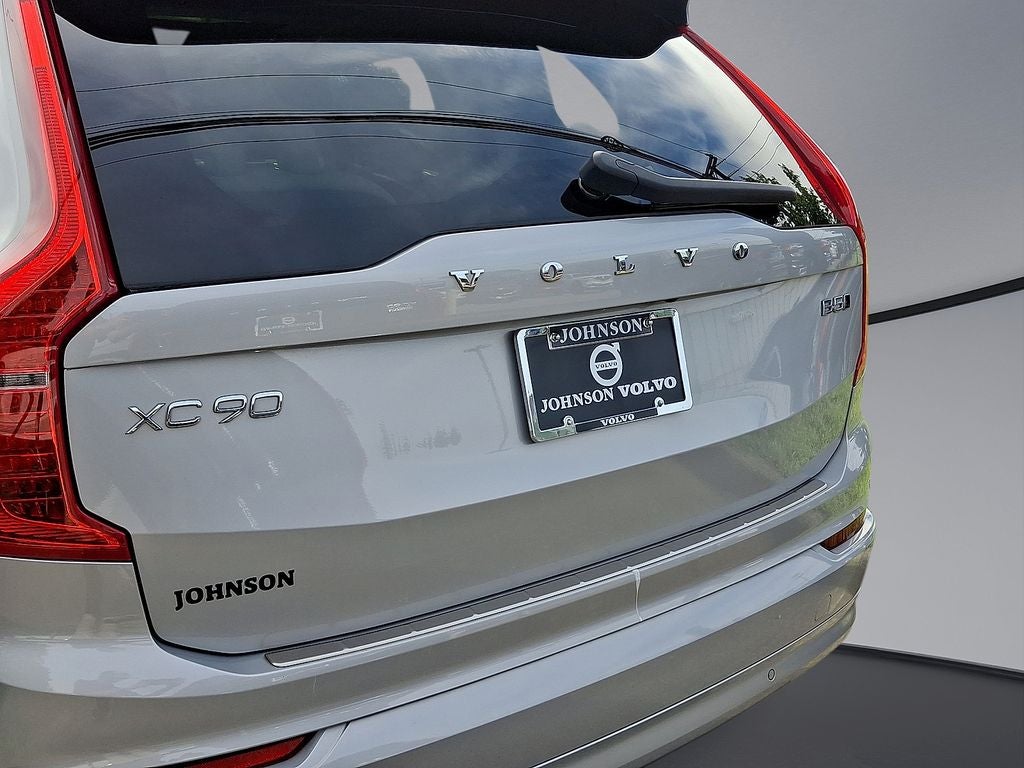 2023 Volvo XC90 B5 Core
